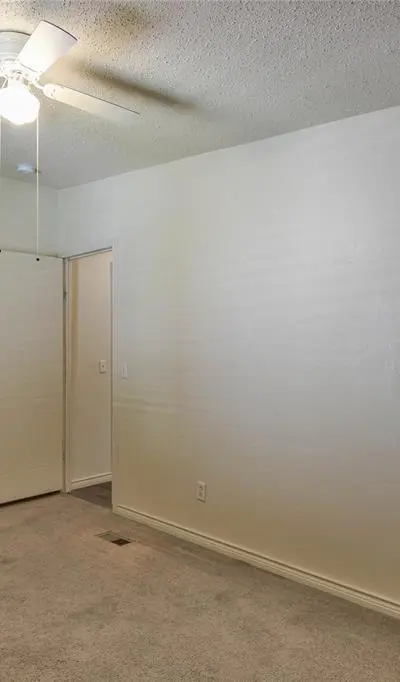 5420 Water View Drive, Granbury TX 76048 - Photo 3