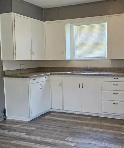 104 Smith Street, Hillsboro TX 76645 - Photo 3