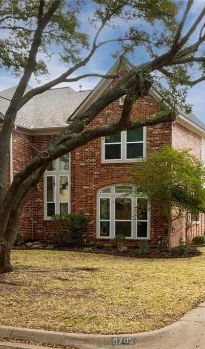 6705 Savannah Lane, Fort Worth TX 76132