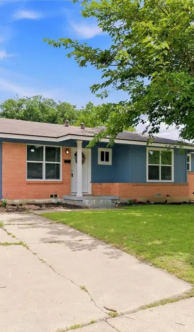 1209 Glasgow Road, Fort Worth TX 76134 - Photo 3