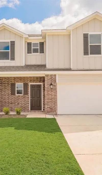 121 Kylie Street, Cleburne TX 76031 - Photo 2