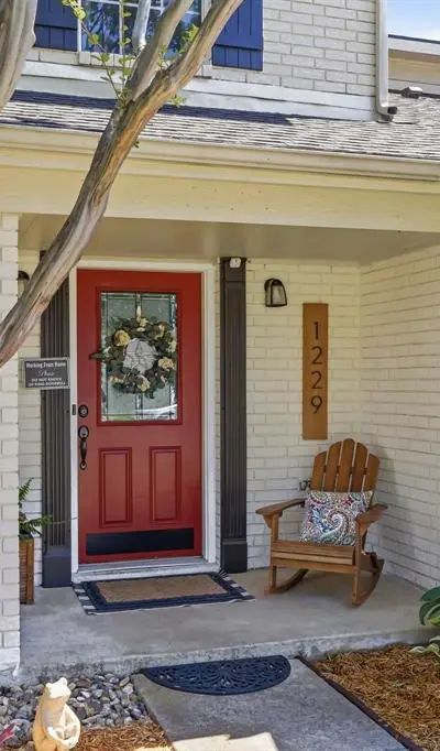 1229 Oxford Lane, Grapevine TX 76051 - Photo 2