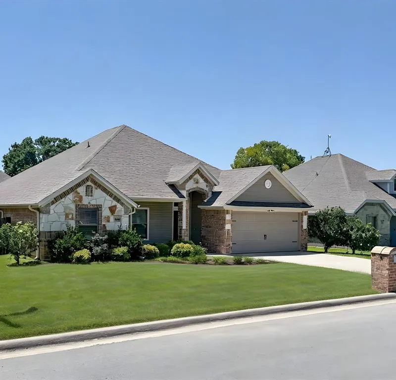 1209 Butterfield Street, Bridgeport TX 76426
