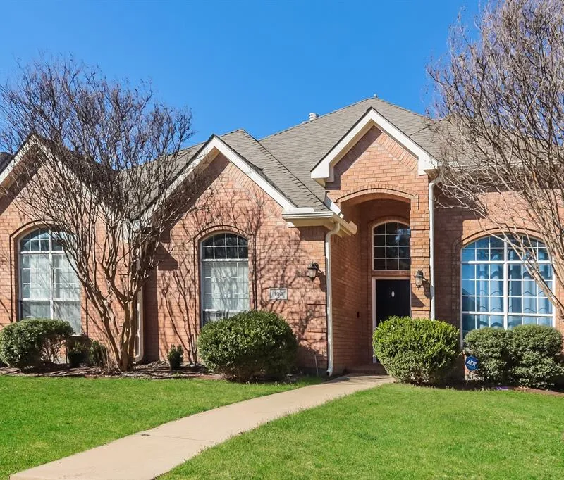 104 Peregrine Drive, McKinney TX 75072