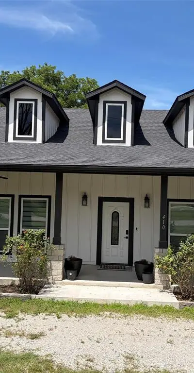 410 S Wickham Street, Alvord TX 76225