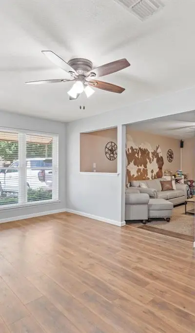 311 Robin Court, Burleson TX 76028 - Photo 4