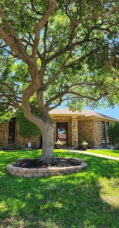 2112 Hunters Ridge, Carrollton TX 75006