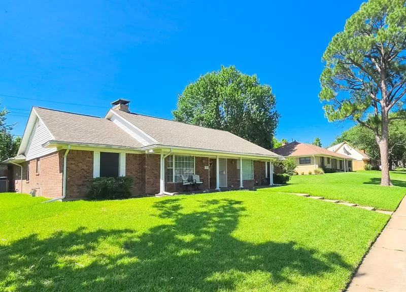 1601 Yarborough Drive, Sherman TX 75092