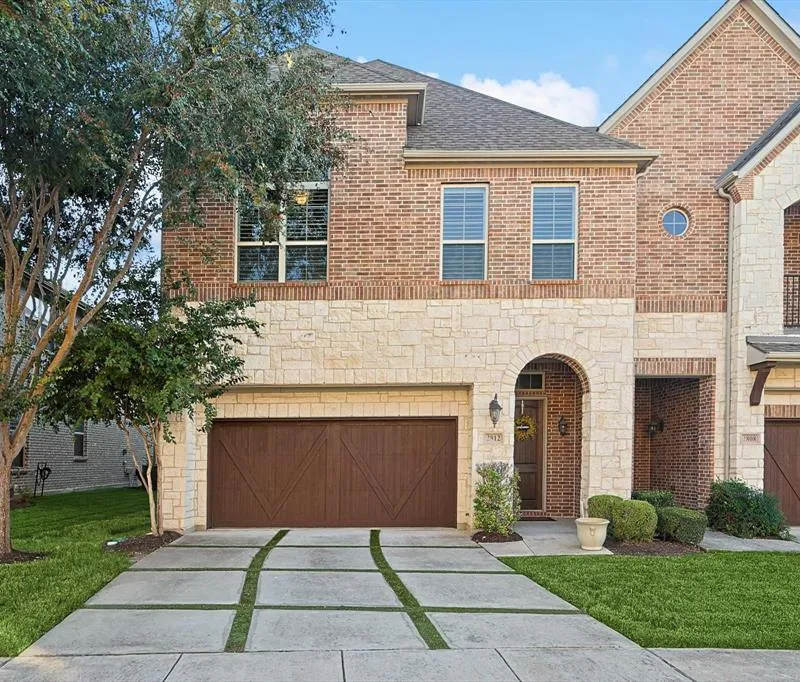 2812 Cedar Elm Drive, Carrollton TX 75010