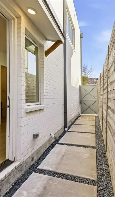 4827 Newmore Avenue, Dallas TX 75209 - Photo 3