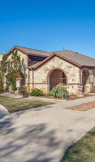 308 Sheri Lane, Roanoke TX 76262 - Photo 2