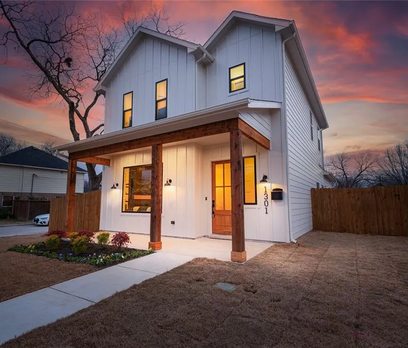 1301 Lela Street, McKinney TX 75069