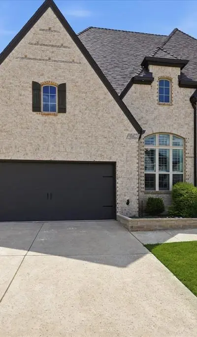 1208 Armadillo Trail, Lantana TX 76226