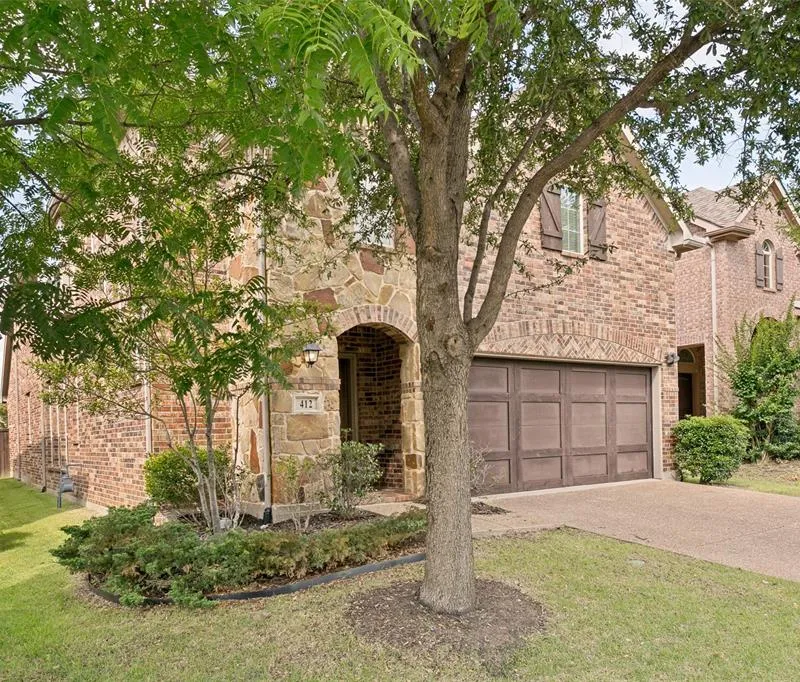 412 Eastland Drive, Lewisville TX 75056