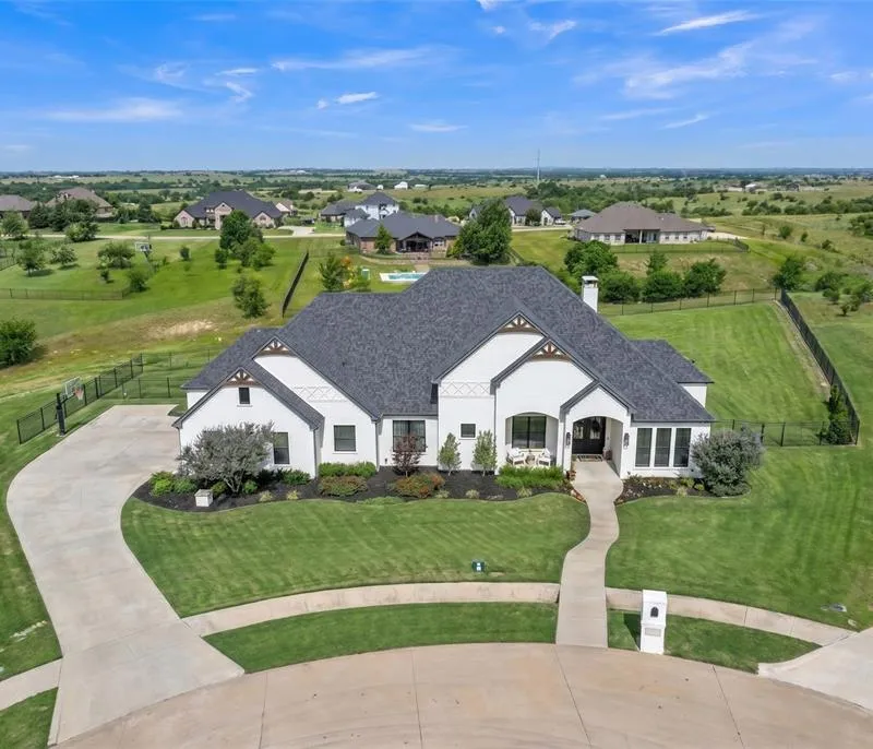 12150 Bella Parco Drive, Fort Worth TX 76126