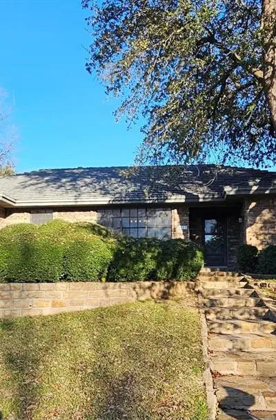 1817 Rhinevalley Drive, Arlington TX 76012