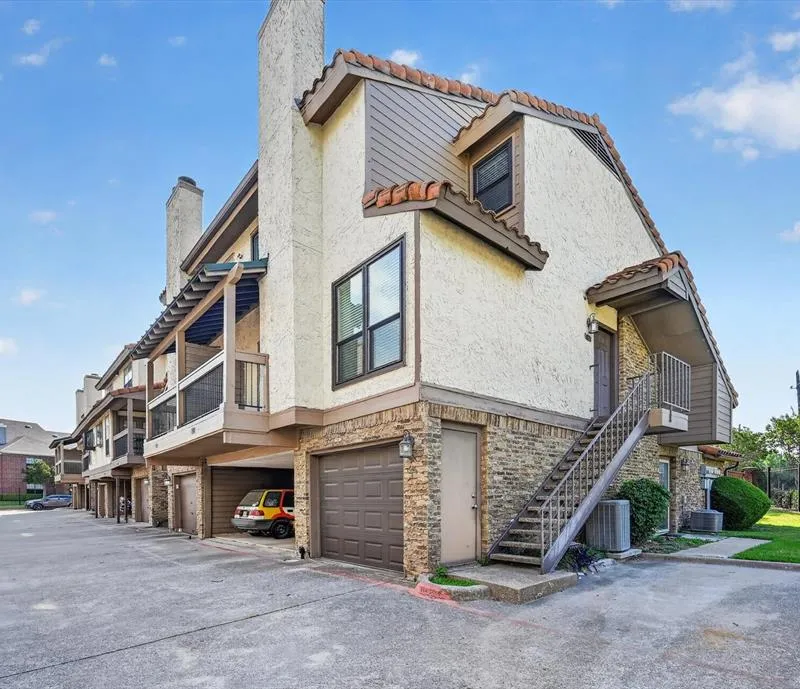 336 Melrose Drive # 21D, Richardson TX 75080