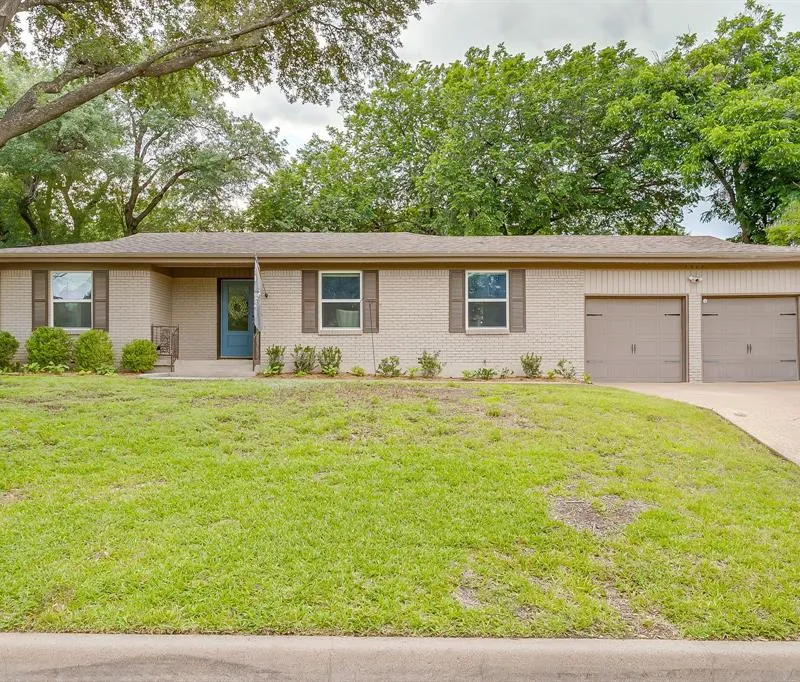 3608 Jeanette Drive, Fort Worth TX 76109