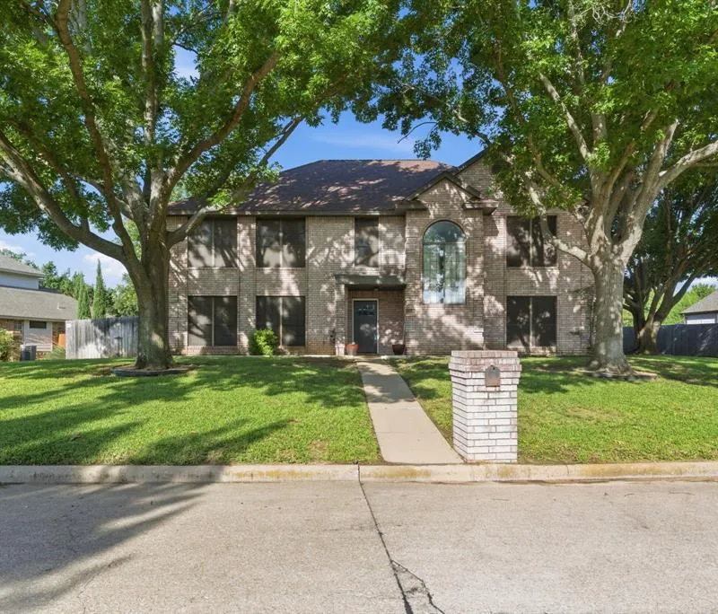 1936 Spinnaker Lane, Azle TX 76020