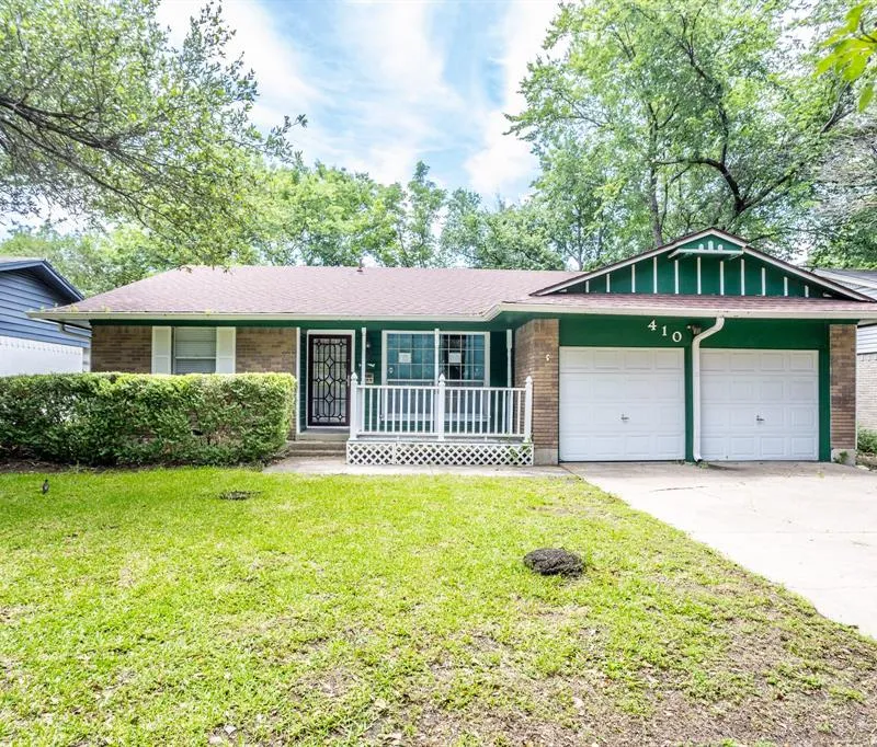 410 E Mona Avenue, Duncanville TX 75137