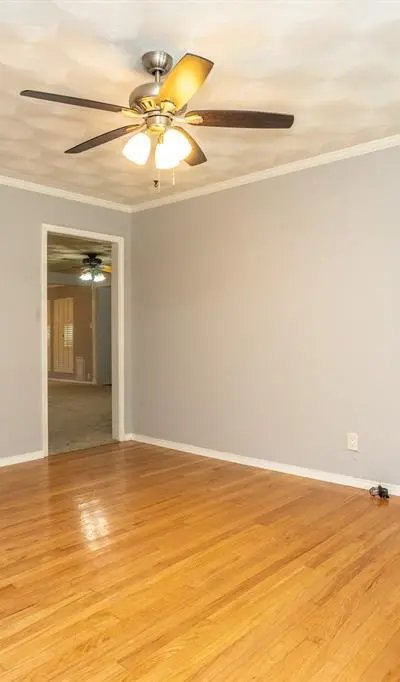 410 E Mona Avenue, Duncanville TX 75137 - Photo 5
