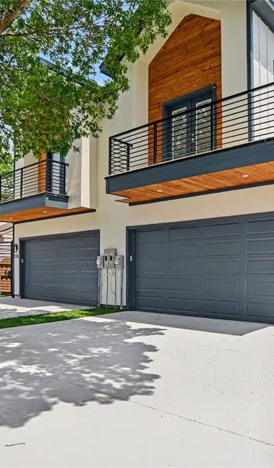 2218 Bombay Avenue, Dallas TX 75235