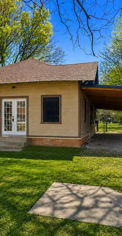 122 Robertson Street, Sulphur Springs TX 75482