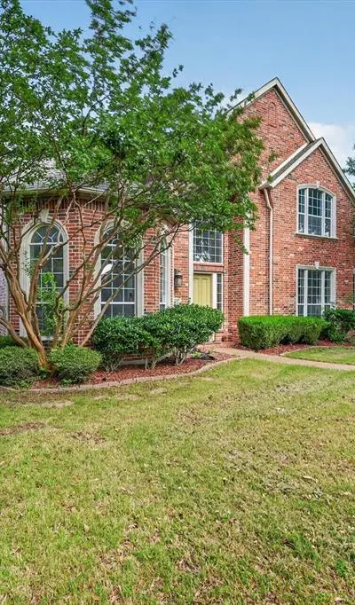 10901 Briar Brook Lane, Frisco TX 75033 - Photo 2