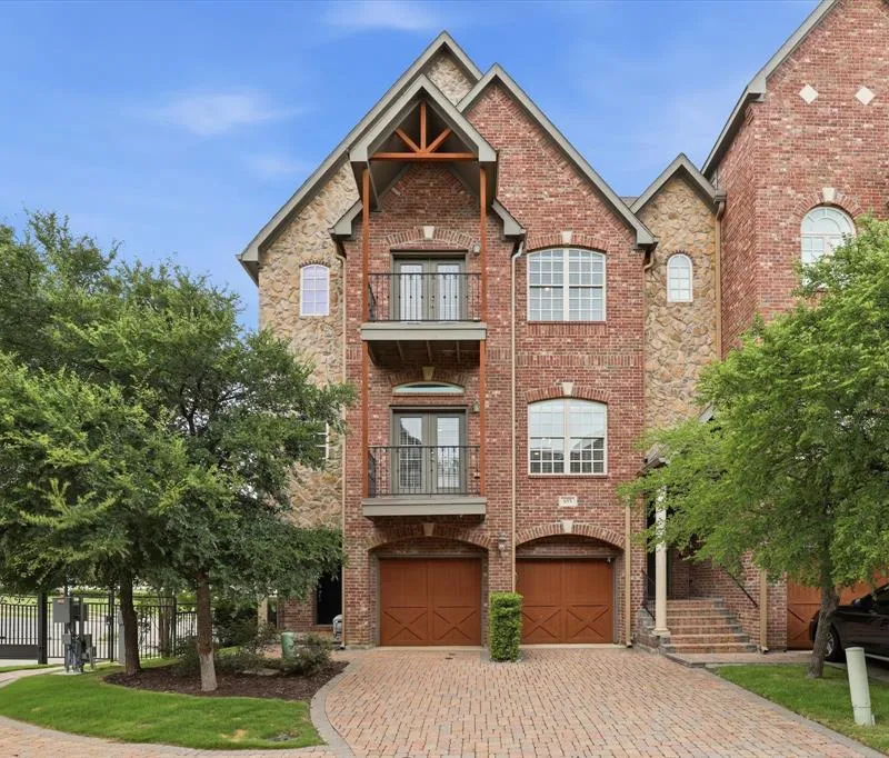 655 Rockingham Drive, Irving TX 75063