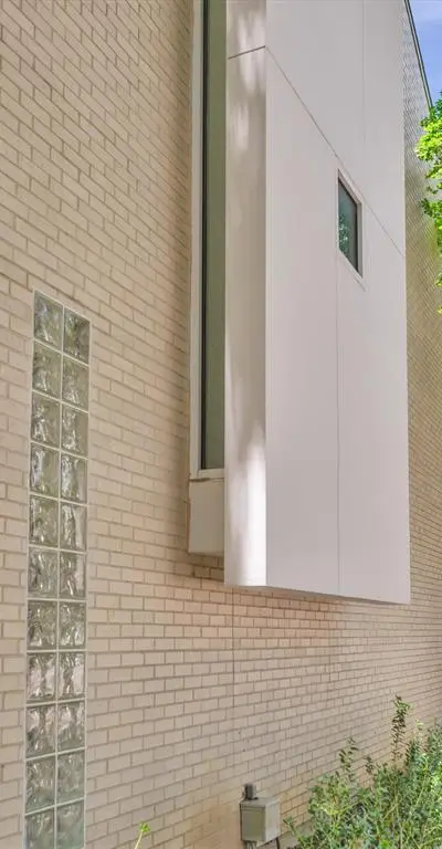 4125 Cole Avenue # 2, Dallas TX 75204 - Photo 2