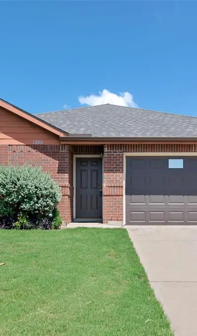 1200 First Street, Sanger TX 76266