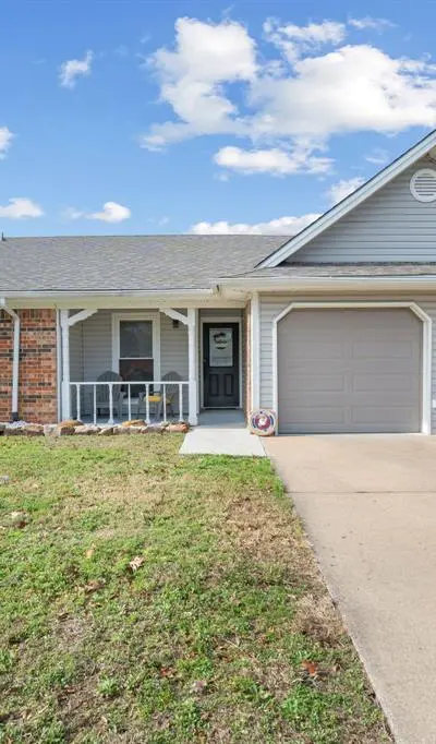7629 Cedarhill Road, Watauga TX 76148