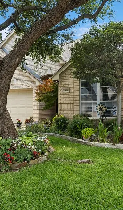3516 Stone Creek Court, Fort Worth TX 76137 - Photo 2