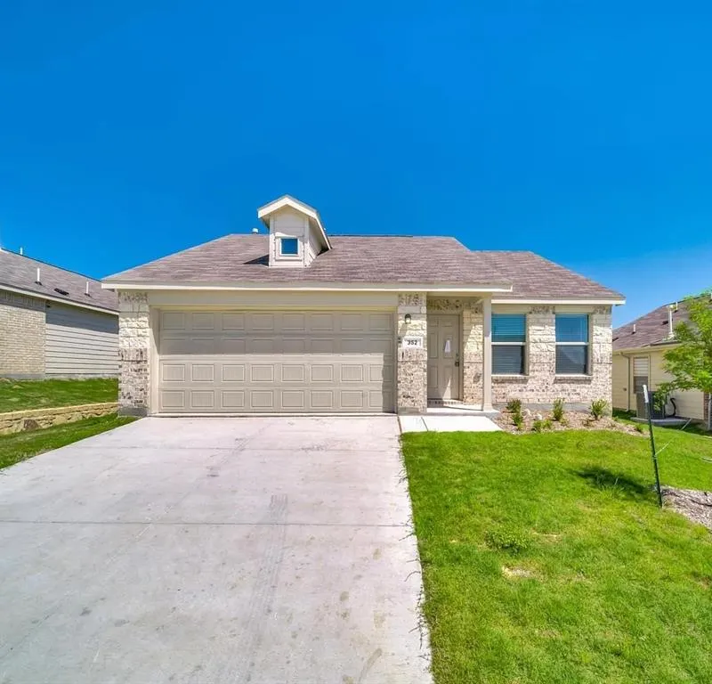 352 Sun Bluff Road, Fort Worth TX 76052