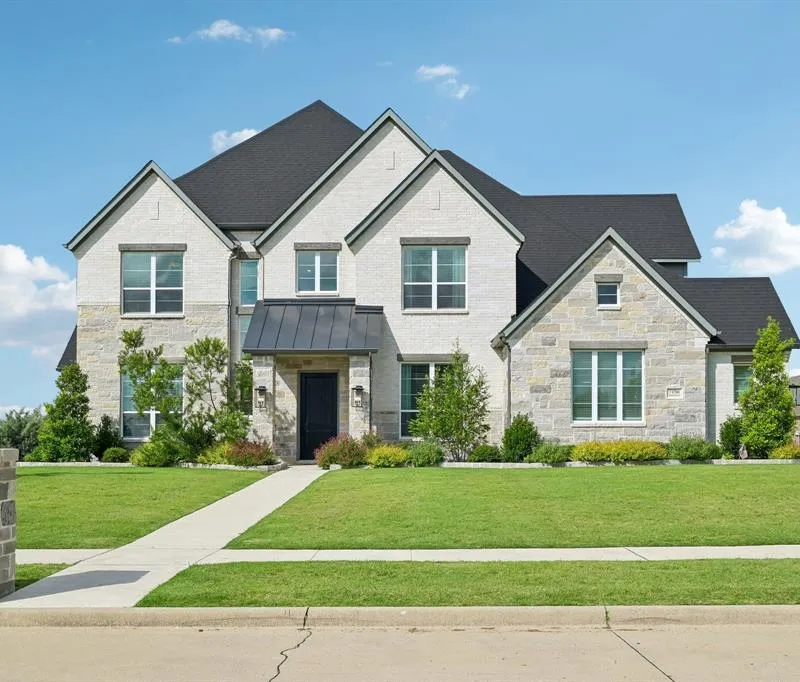 1701 Whispering Pines Lane, Gunter TX 75058