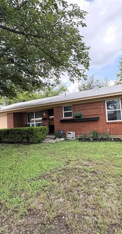 6208 Shadydell Drive, Fort Worth TX 76135