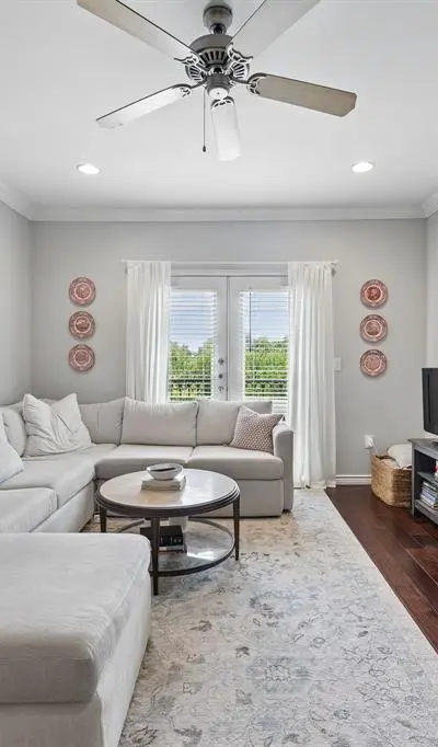 3102 Kings Road # 1211, Dallas TX 75219