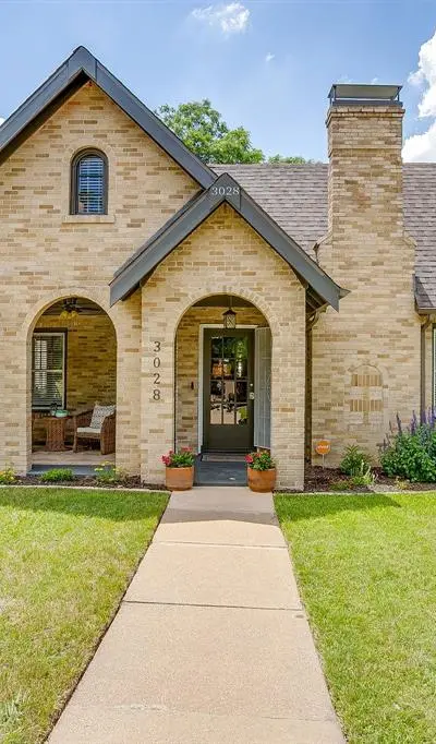 3028 James Avenue, Fort Worth TX 76110 - Photo 2