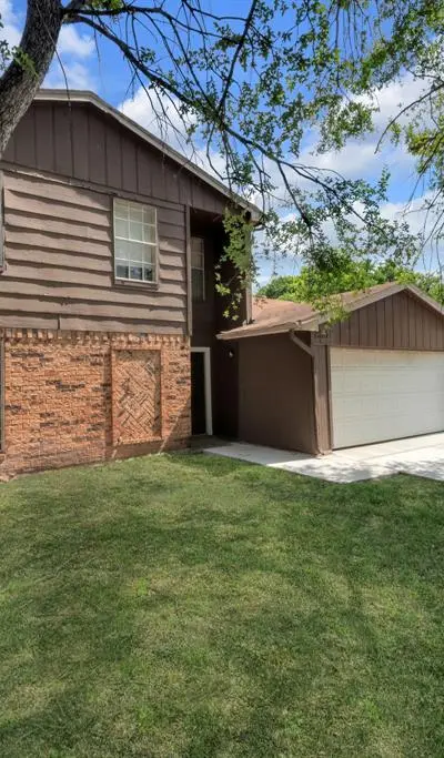 830 Frances Drive, Grand Prairie TX 75052 - Photo 3