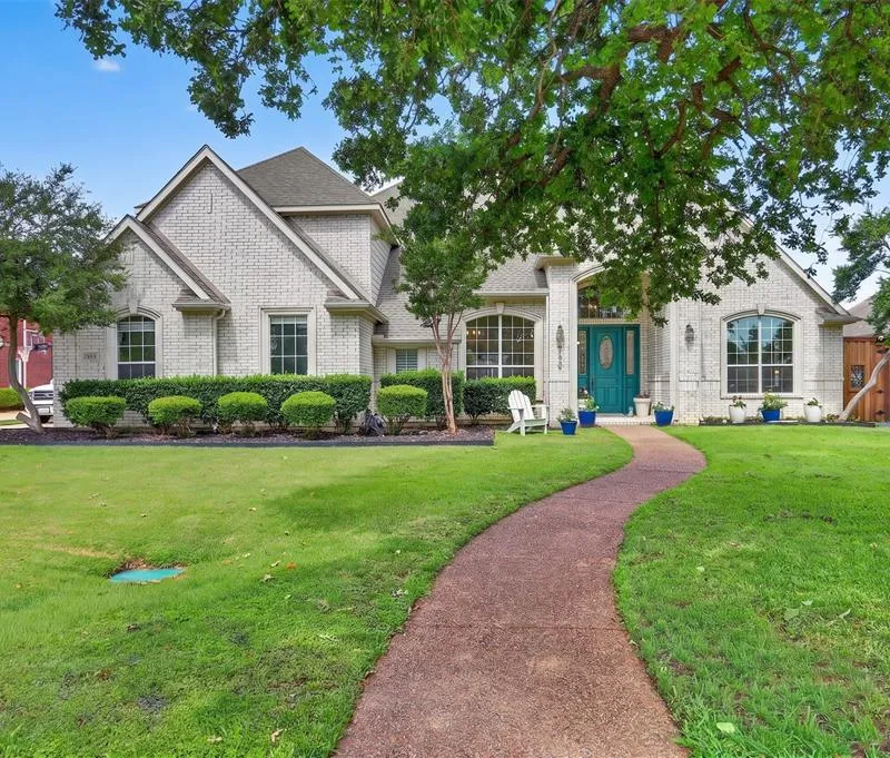 5609 Lavon Drive, Flower Mound TX 75028