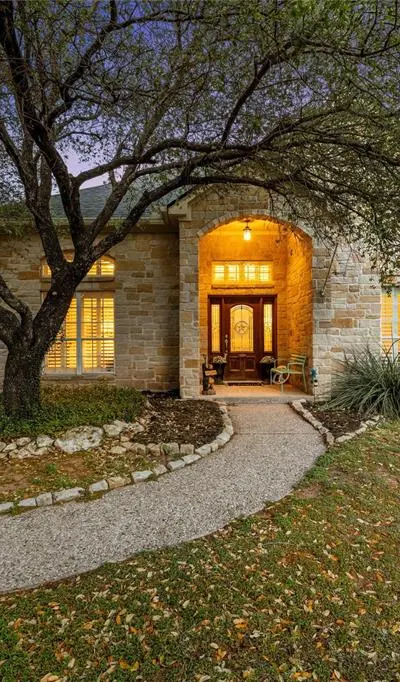 230 Hali Brooke Drive, China Spring TX 76633 - Photo 2