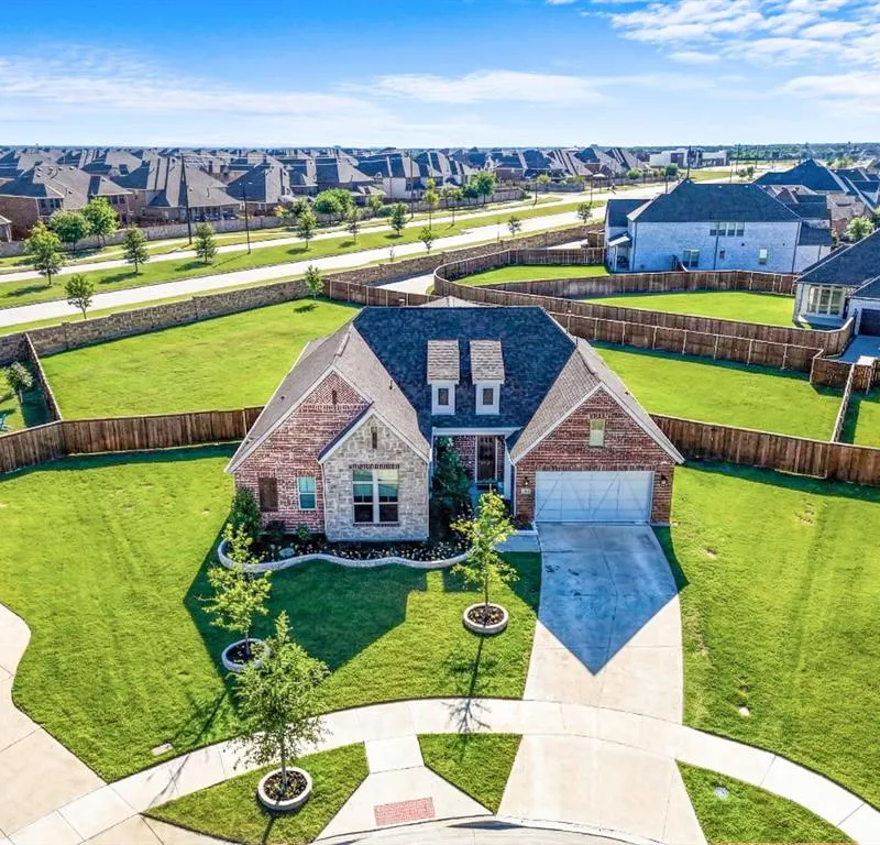 12593 Dawn Shadow Street, Frisco TX 75035