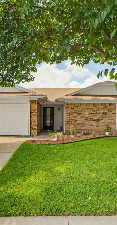 6504 N Park Drive, Watauga TX 76148
