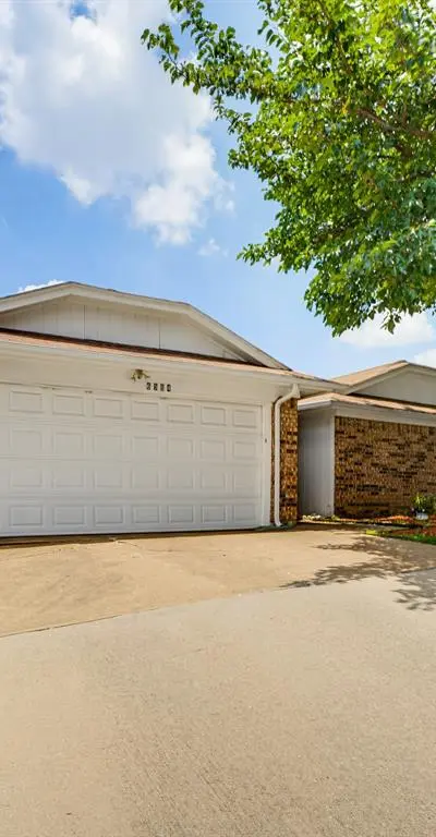 6504 N Park Drive, Watauga TX 76148 - Photo 2