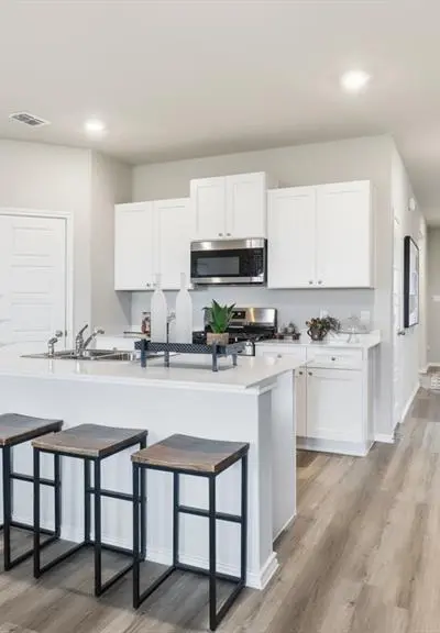 1736 LEEVON Lane, Fort Worth TX 76140 - Photo 2