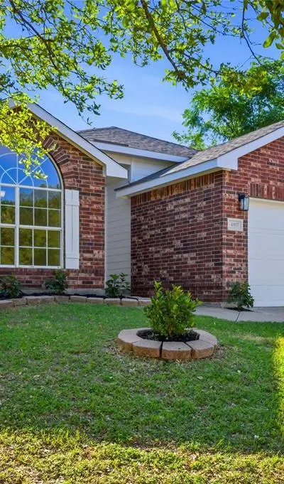 4817 Barnhill Lane, Fort Worth TX 76135
