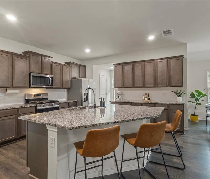 1602 Maple Ridge Drive, Princeton TX 75407