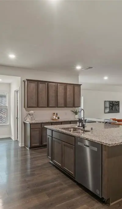 1602 Maple Ridge Drive, Princeton TX 75407 - Photo 5