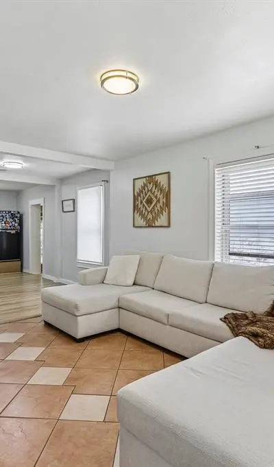 1215 Churchill Road, River Oaks TX 76114 - Photo 2