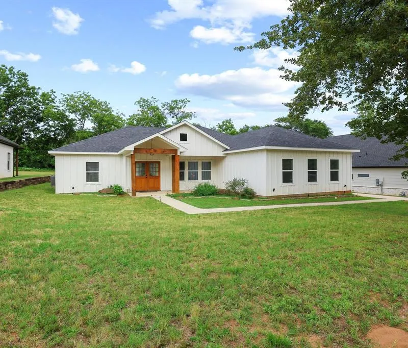 1834 S Park Avenue, Denison TX 75020